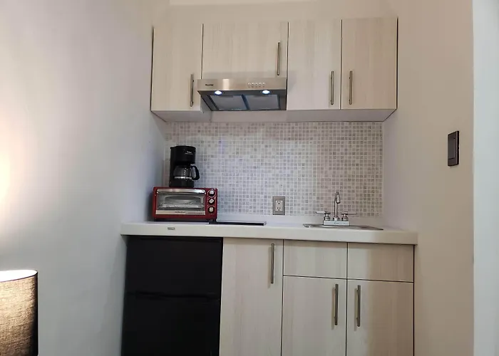 Second Darwin Guest house 3*